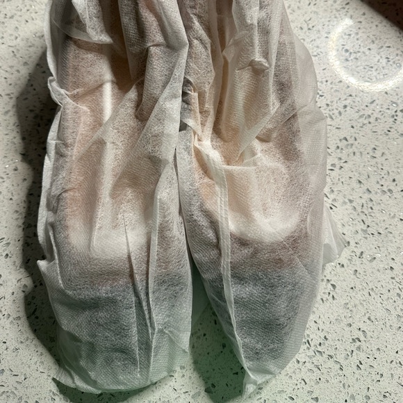 Women’s dual-toned chunky block heel pumps in Size 9 👠🤎🖤 - Picture 3 of 8